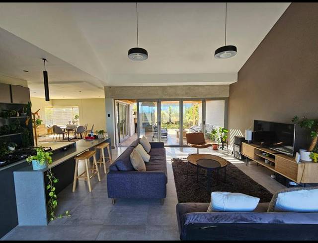 3 BEDROOM HOUSE FOR SALE IN PARADISE COAST